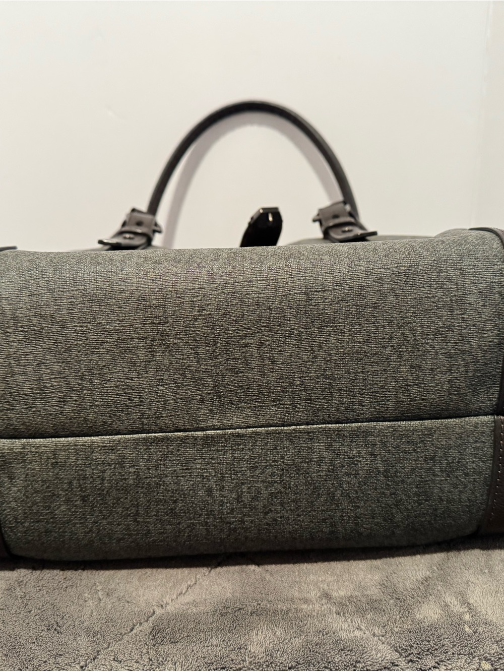 Tumi Lockable Villa Turin Shopper Laptop Travel Bag Tote - Picture 7 of 13